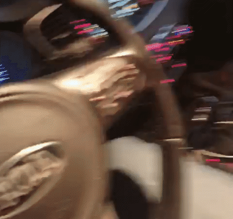 A씨가 트렁크에서 가져온 도끼 모양 곡괭이. /사진=뉴스1