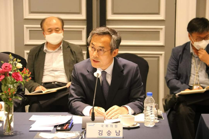 김승남 이미지