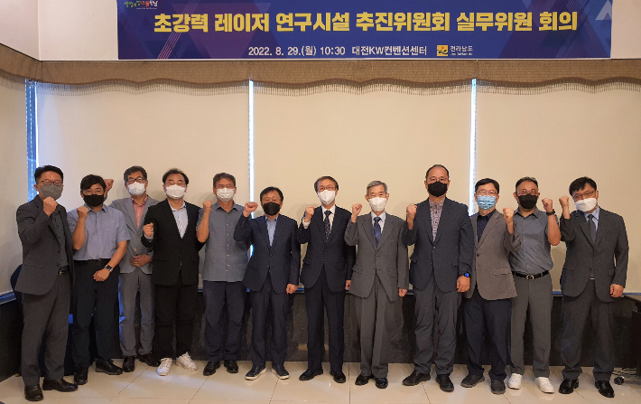 레이저 이미지