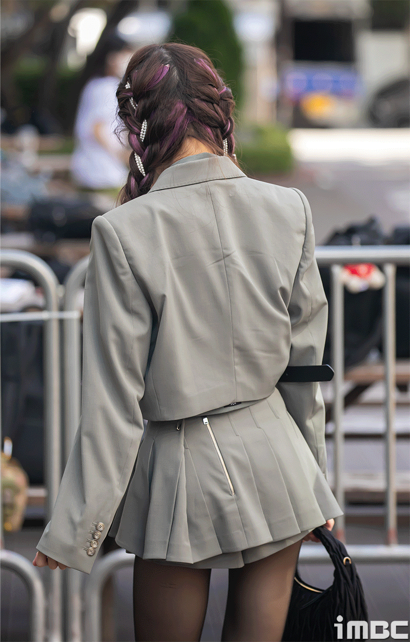 IVELiz!Ray!jang won-youngautumnlee seoAhn Yu-jinworkafternoonSeoulYeouidoKBS.openMusic Bankon the way to workposingtake a drinkbeiMBC