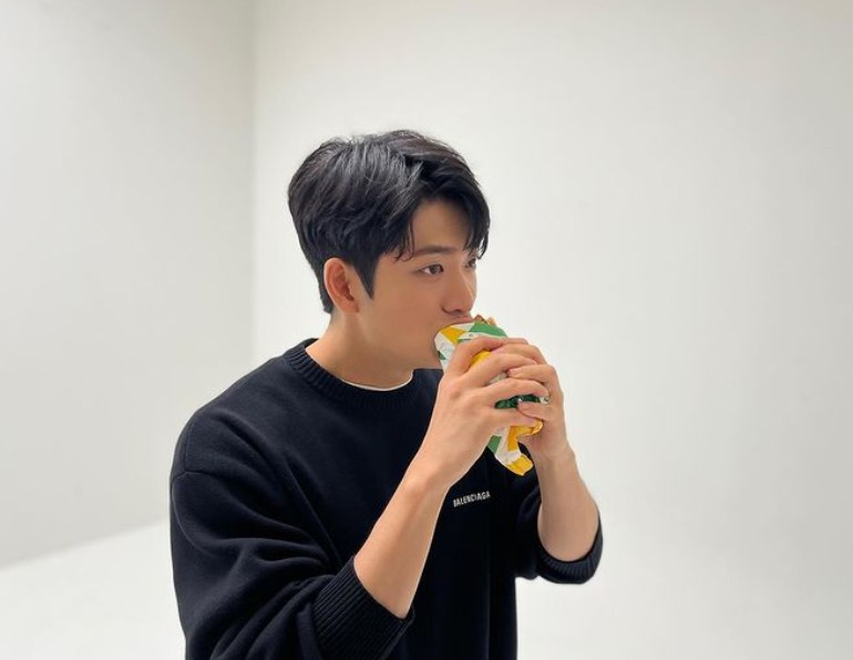 스타광고 이미지