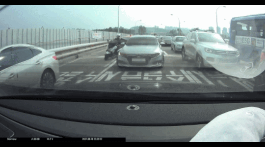 위 영상 내용은 기사 내용과 직접적인 관련이 없음. 출처=온라인 커뮤니티