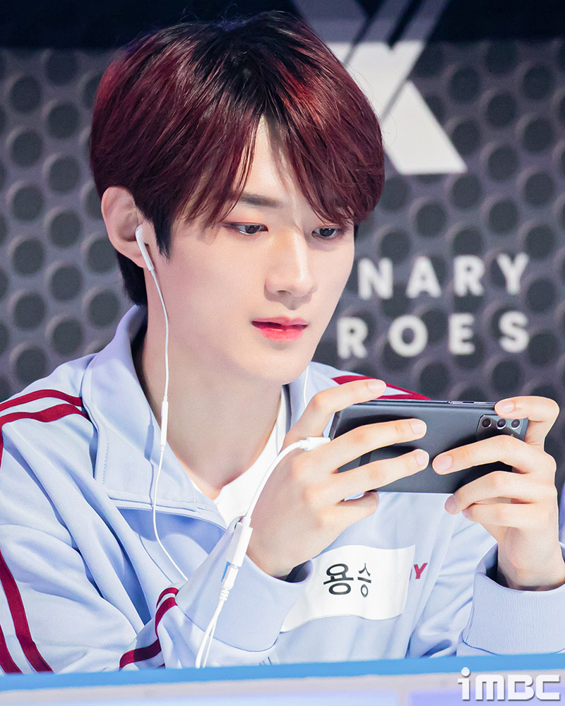 민찬 이미지