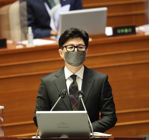 윤 이미지