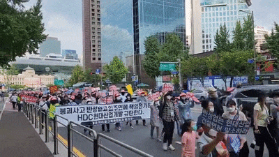 광주 화정아이파크 입주예정자들이 서울시청부터 용산 대통령실까지 행진하고 있다. 사진=오세성 한경닷컴 기자