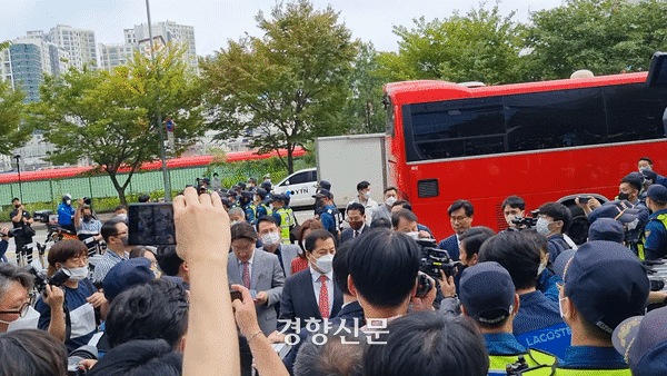 국민의힘 의원들이 28일 서울 마포구 상암동 MBC를 항의방문했다. 문광호 기자