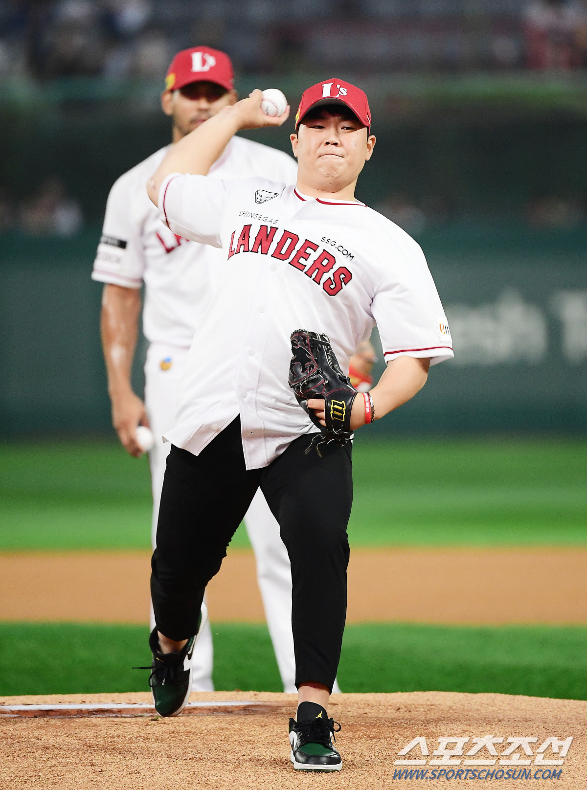 이로운 이미지