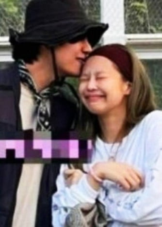 제니키스 이미지