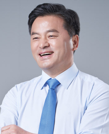 경륜인력 이미지