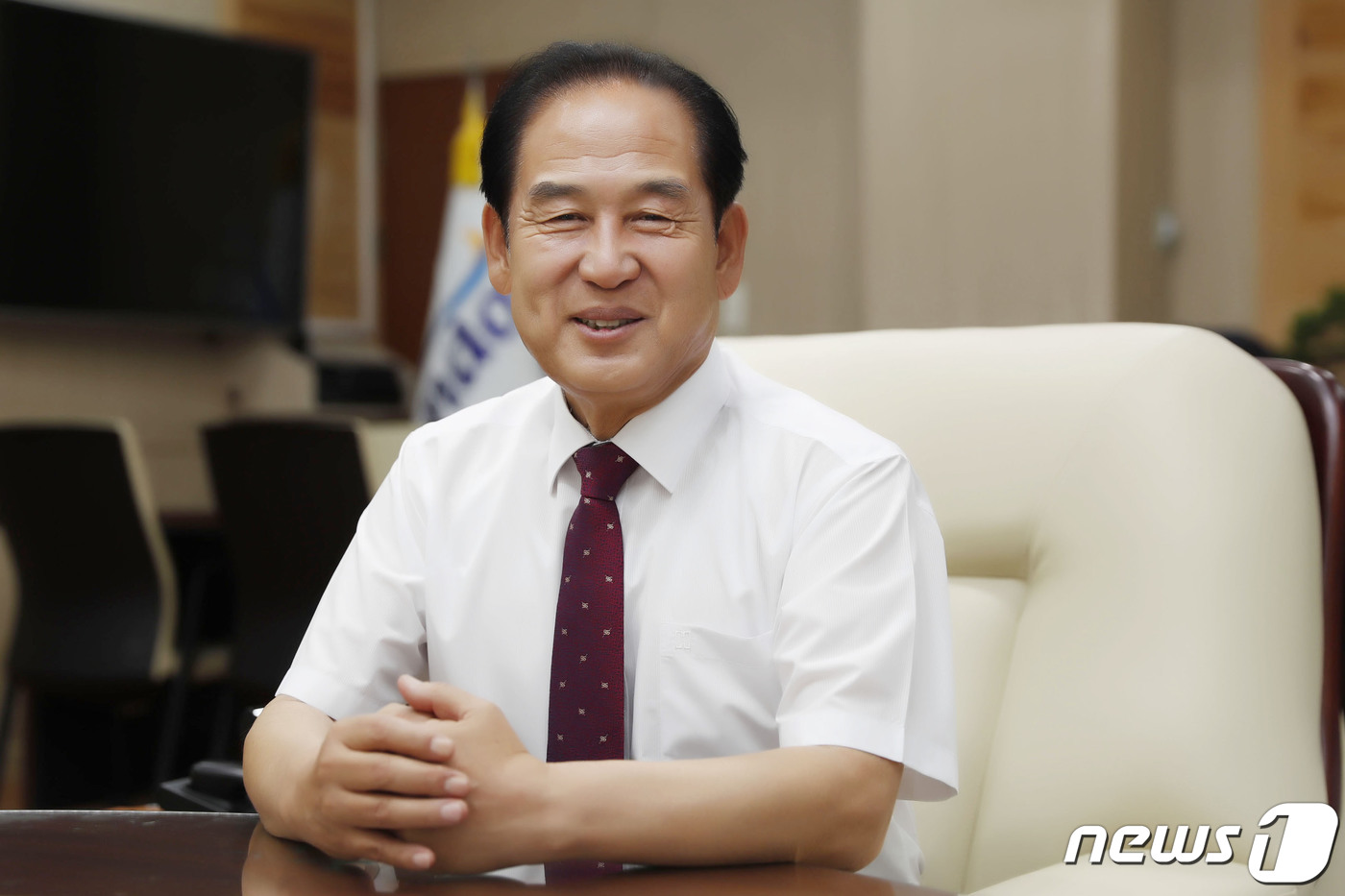 South Korean Democracy in Turmoil: kim Hee-su's Controversial Comments Spark Demotion and Constitutional Consequences