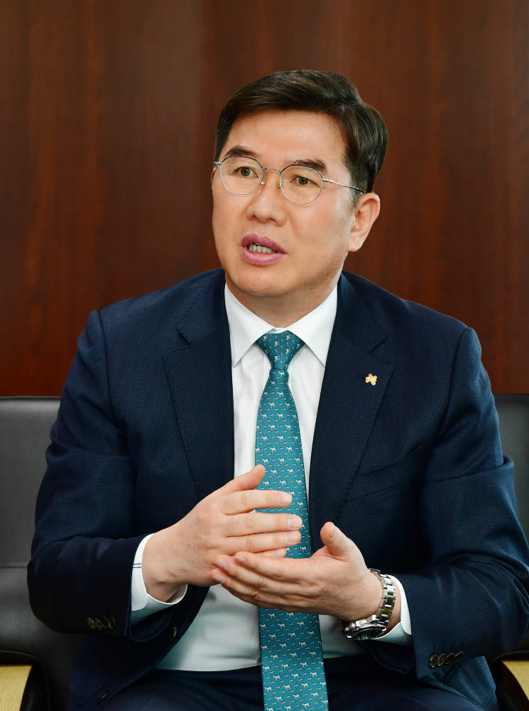 한국산업 이미지