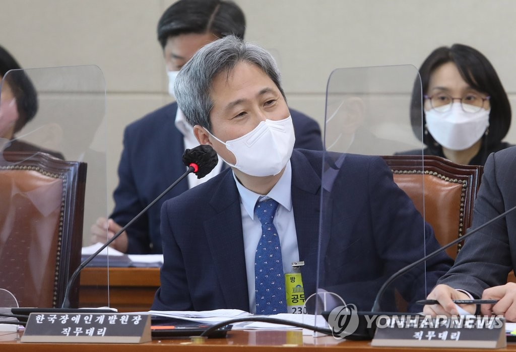 대리인력 이미지
