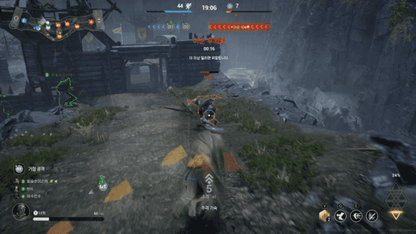 - 스파이크는 후퇴 공격을 이용해 적을 쉽게 처치할 수 있다