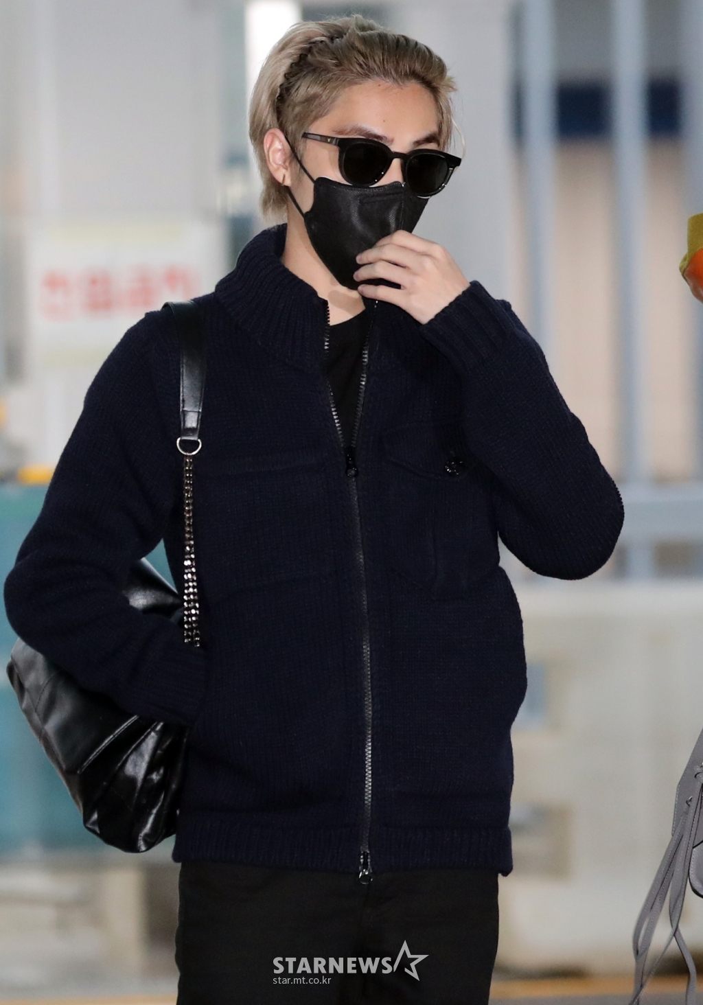 브이블랙 이미지
