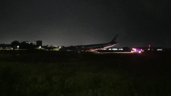 한국시간 지난 24일 0시 7분, 인천을 출발한 대한항공 여객기 KE631편이 필리핀 세부 막타 공항에 비상착륙한 직후 촬영한 영상. /영상=독자제공
