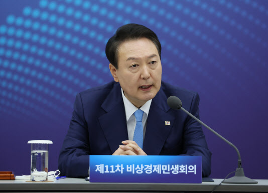 우주건설중기 이미지