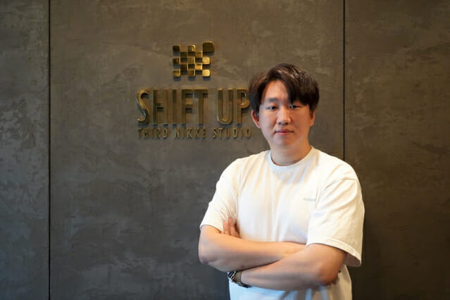 디렉터 이미지