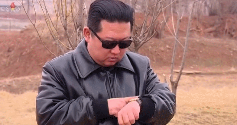 북한 조선중앙텔레비죤이 지난 3월 뮤직비디오를 연상시키는 형식으로 공개한 ICBM 발사 관련 영상.
