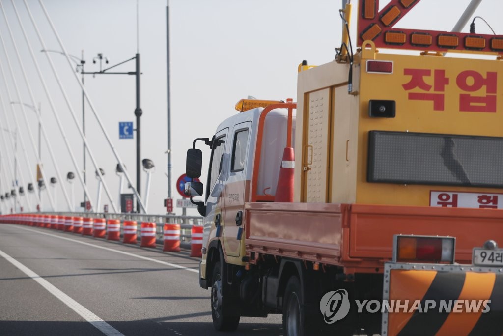 드럼통 이미지