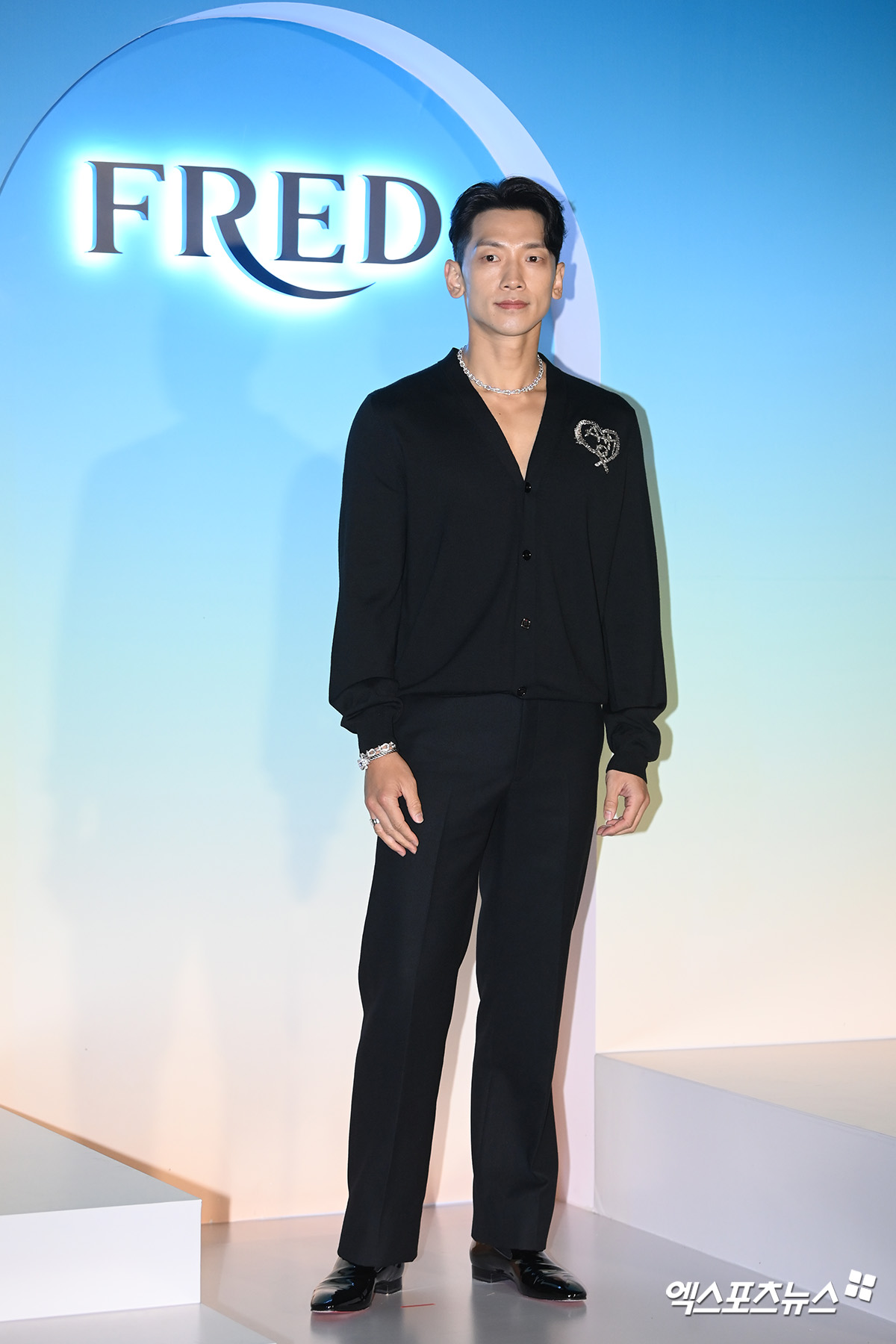 비 이미지