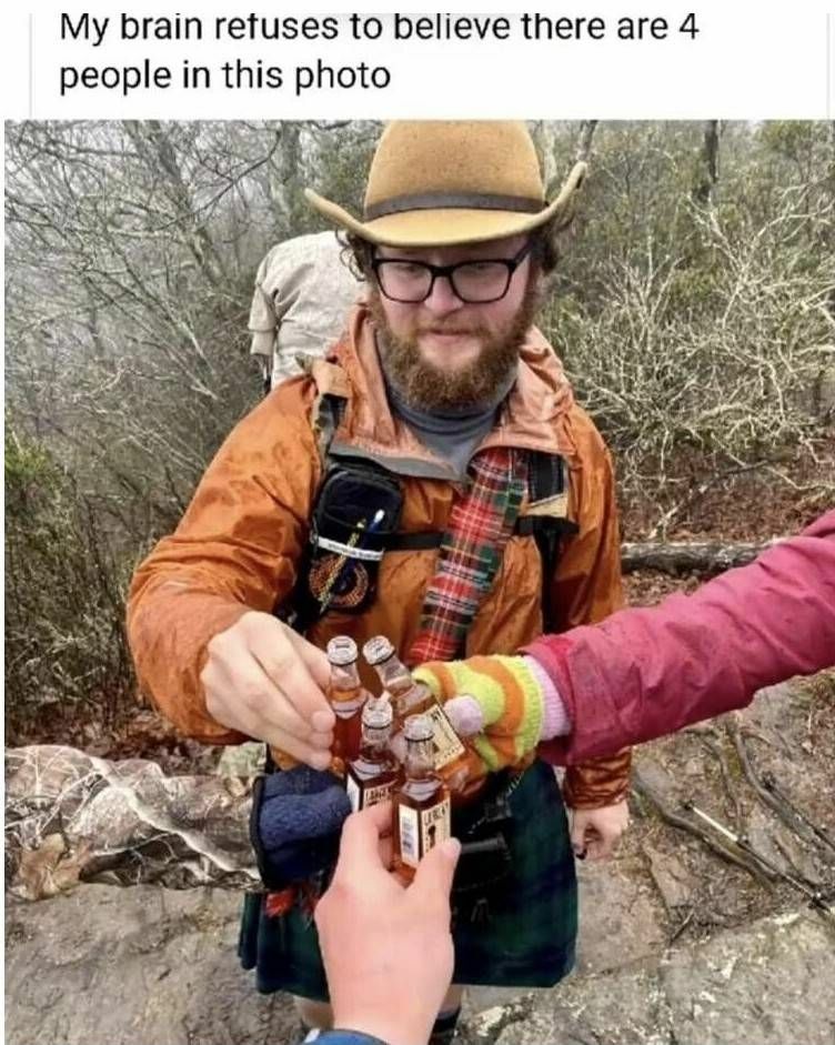 내 머리는 여기에 4명이 있다고 믿는 걸 거부함 | 인스티즈