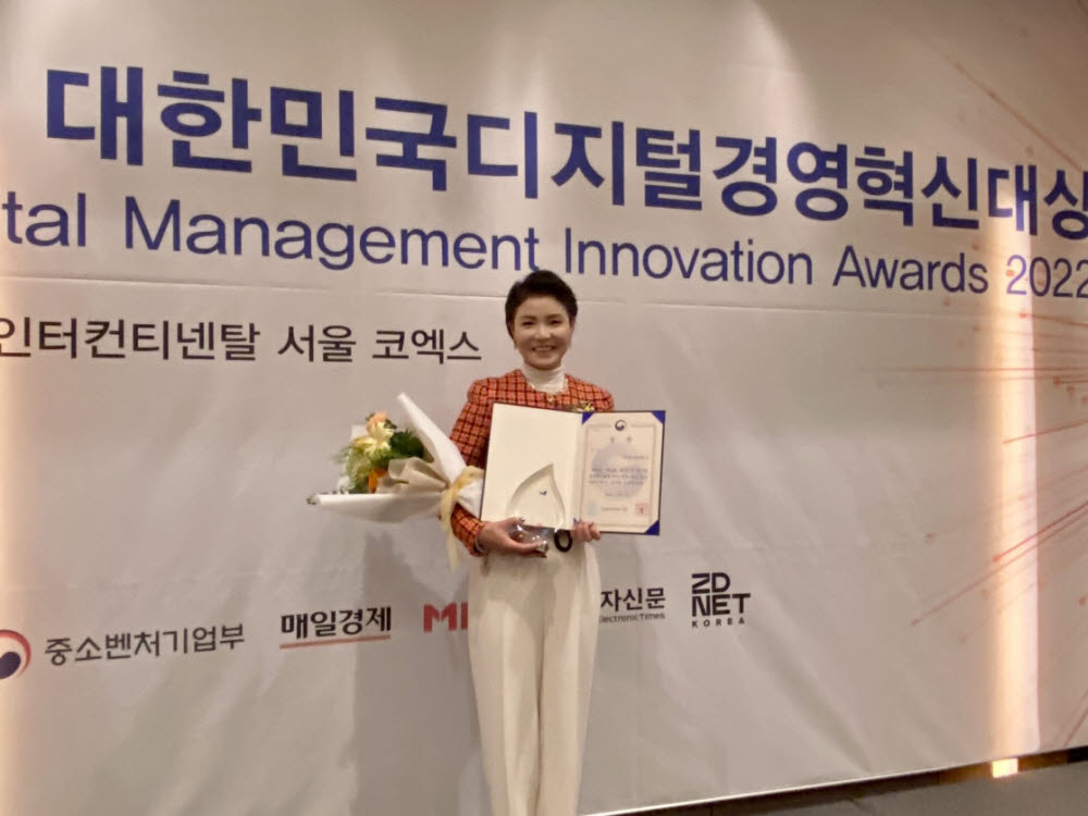 글로벌모델컴퍼니 이미지