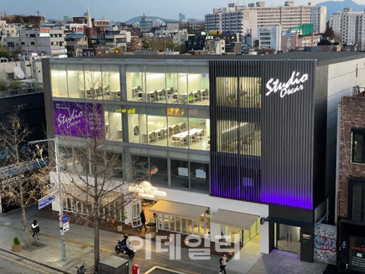 퍼니오피스 이미지