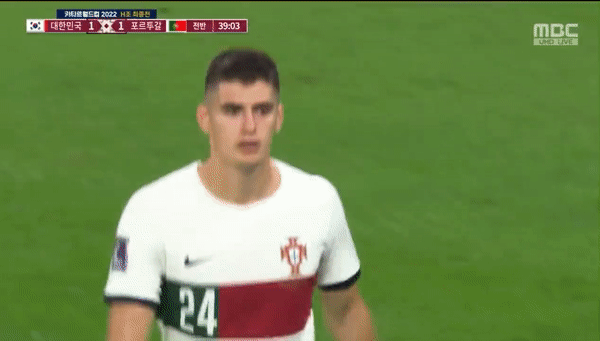 조규성 선수(왼쪽), 안토니오 실바 선수. (MBC 갈무리)