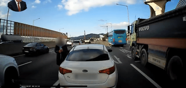 (유튜브 '한문철 TV' 갈무리)