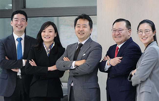 법무법인피터앤김 이미지