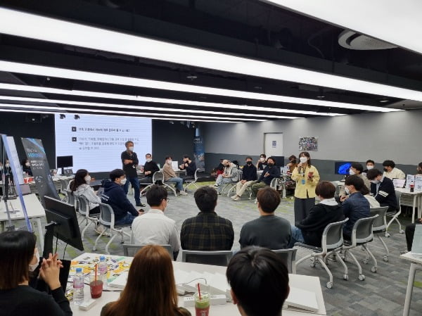 우아교육 이미지