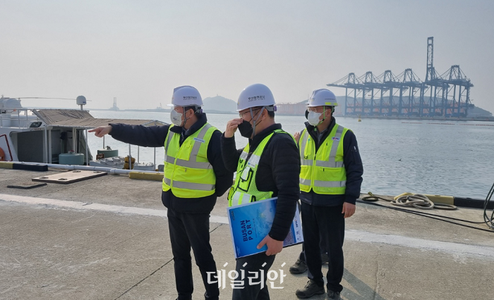 (사)부산항신항시설관리센터 이미지