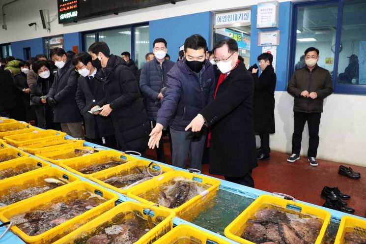 진해수산업협동조합 이미지