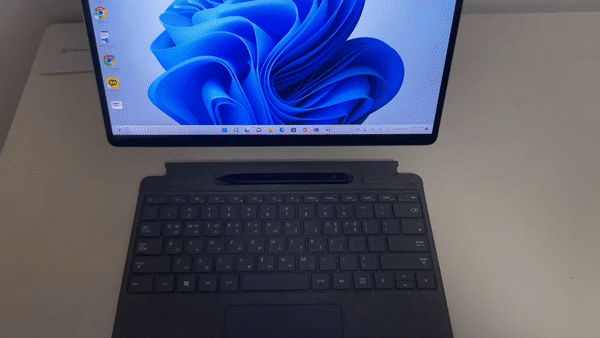 키보드를 자유롭게 탈부착할 수 있다. [지디넷코리아]