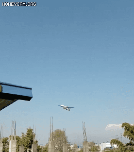 네팔 항공기 추락 직전에 찍힌 영상./트위터