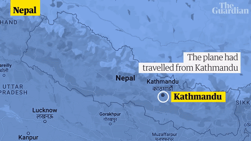 푸슈카 카말 다할 네팔 총리가 15일(현지시간) 취재진에게 긴급 각료회의를 소집했으며, 사고 조사에 나설 것이라고 밝히고 있다. 수도 카트만두에서 휴양 도시 포카라와는 비행으로 불과 27분 거리다. [가디언 유튜브채널]