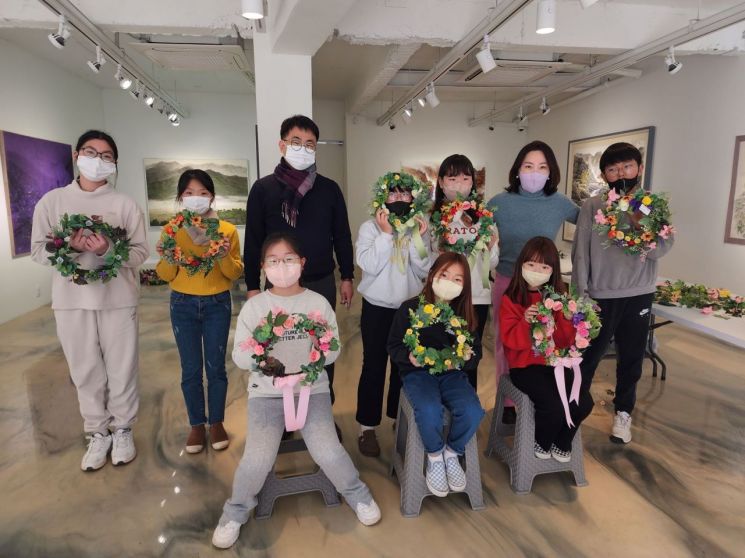 리스갤러리 이미지
