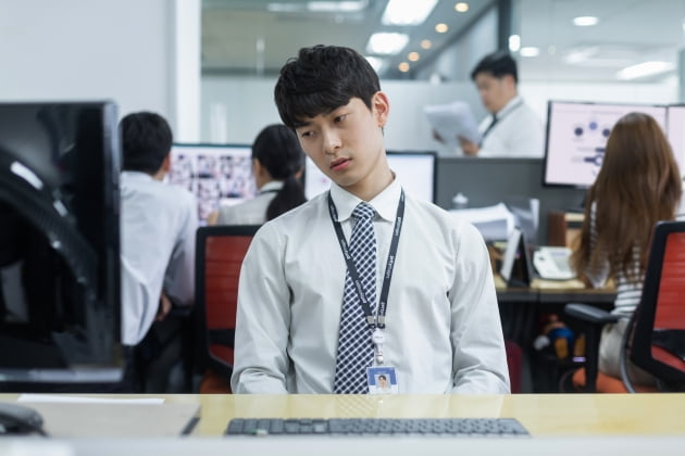 웅성웅성 이미지