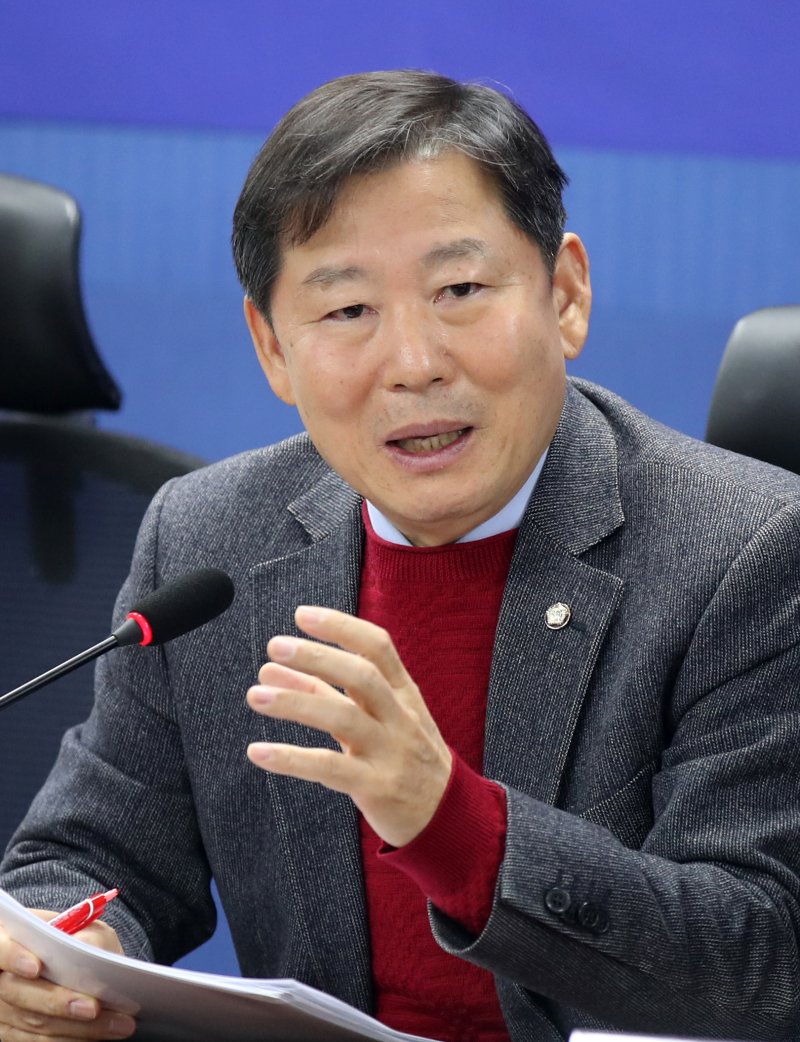 진윤 이미지