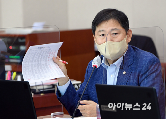 진윤 이미지
