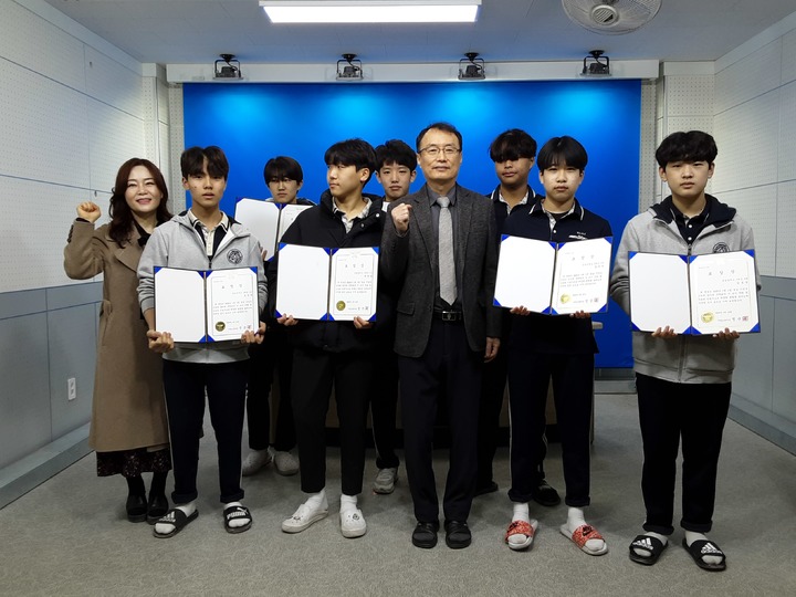 운암중학교 이미지