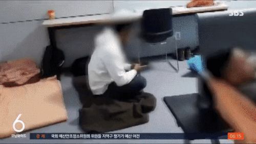 인천공항에서 4개월째 노숙생활을 이어온 러시아 청년 5명. (SBS 갈무리)