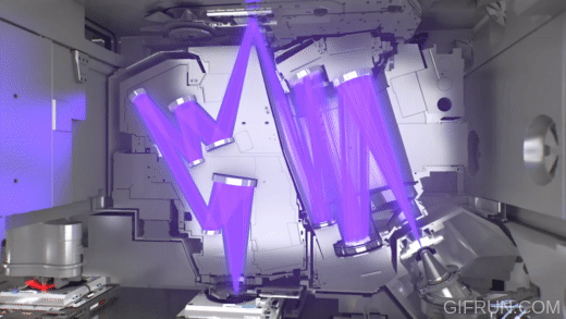 ASML의 EUV 장비 작동 모습 / 영상=ASML