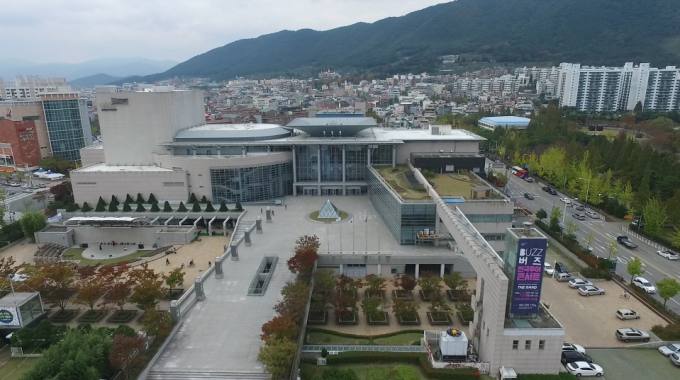 김해문화의전당 스포츠센터 이미지