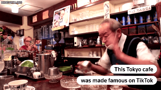 일본 도쿄의 '푸딩 장인'으로 불리는 시즈오 모리. /로이터 트위터