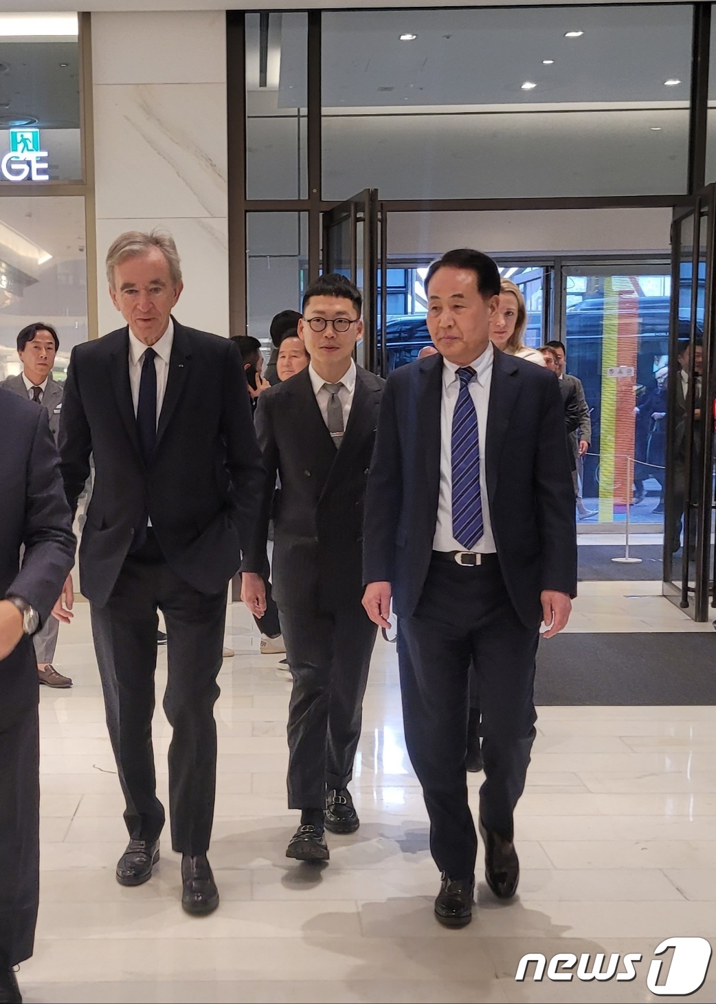 루이비통더현대서울 이미지