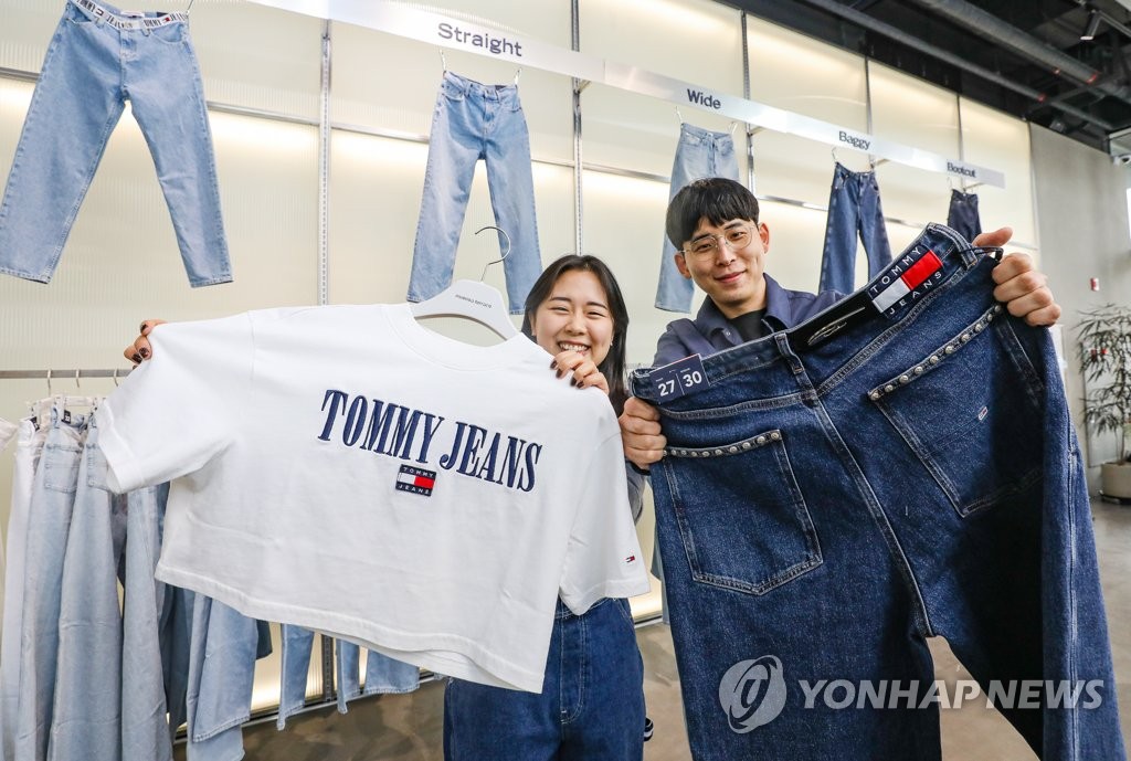 한섬TOMMY 이미지