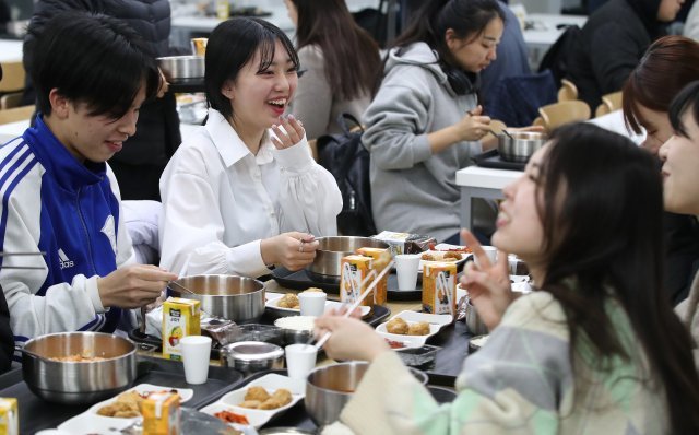경희대학교(푸른솔문화관) 이미지