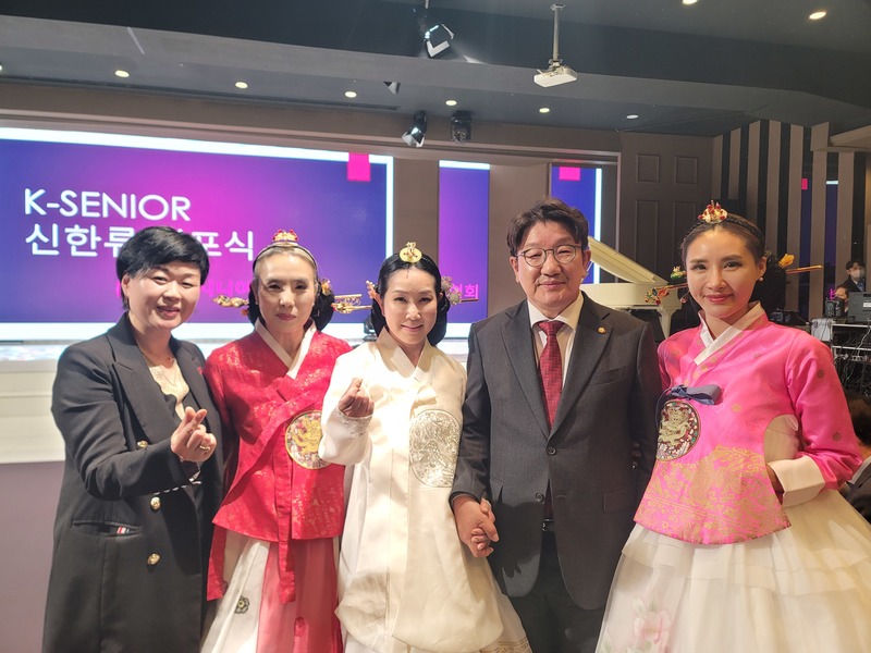 에이치플러스그룹 이미지