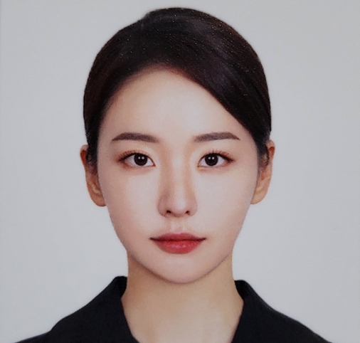 역대급 여권사진으로 자연미인 인증한 연예인 | 키노라이츠 역대급 여권사진으로 자연미인 인증한 연예인 | 키노라이츠